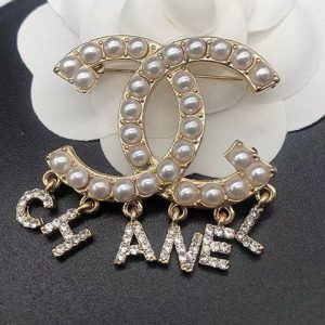 Replica Designer Chanel Women Double C Letter Tassel Pendant Pin Pearl Fashion Double Letter Brooch
