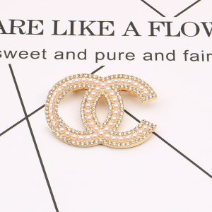 Replica Designer Chanel Women Double C Pearl Rhinestone Brooches