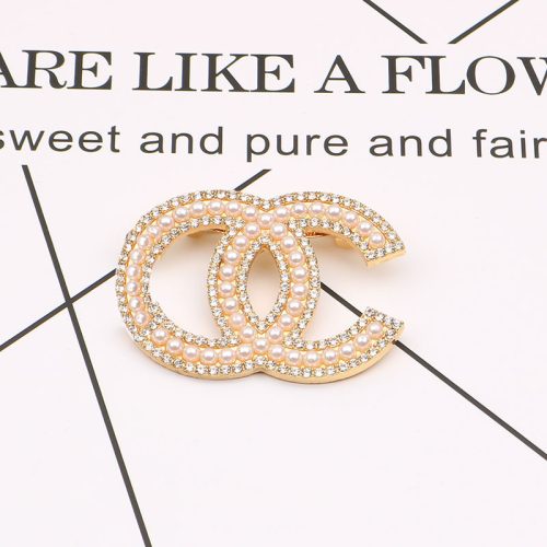 Replica Designer Chanel Women Double C Pearl Rhinestone Brooches