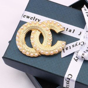 Replica Designer Chanel Women Fashion Double C Alloy Pearl Brooches
