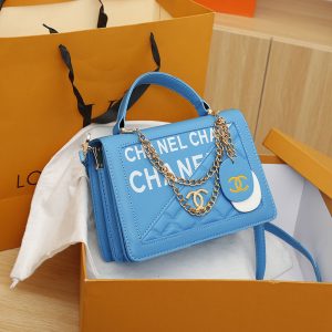 Replica Designer Chanel Women Fashion Double C Letters Chain Bag