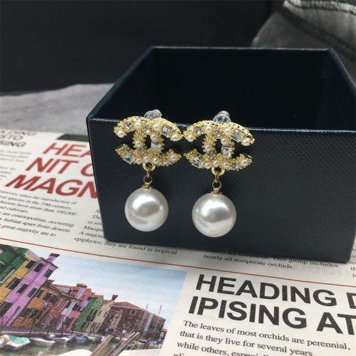Replica Designer Chanel Women Fashion Double C Pearl Earrings