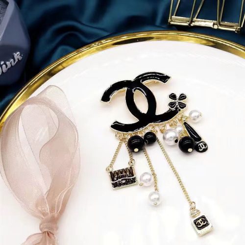 Replica Designer Chanel Women Fashion Double C Pearl Pendant Brooch