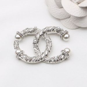 Replica Designer Chanel Women Fashion Double C Rhinestone Pearl Brooches