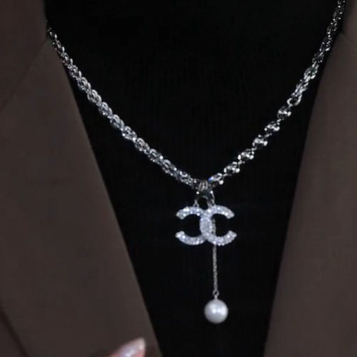 Replica Designer Chanel Women Fashion Double C Rhinestone Pendant Necklace