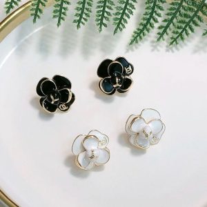 Replica Designer Chanel Women Fashion Three-Dimensional Camellia Letter Earrings