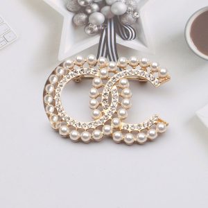 Replica Designer Chanel Women Personality Double C Rhinestone Pearl Brooches