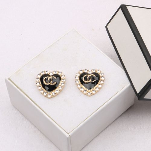Replica Designer Chanel Women Retro Peach Heart Enamel Double C Pearl Stud Earrings