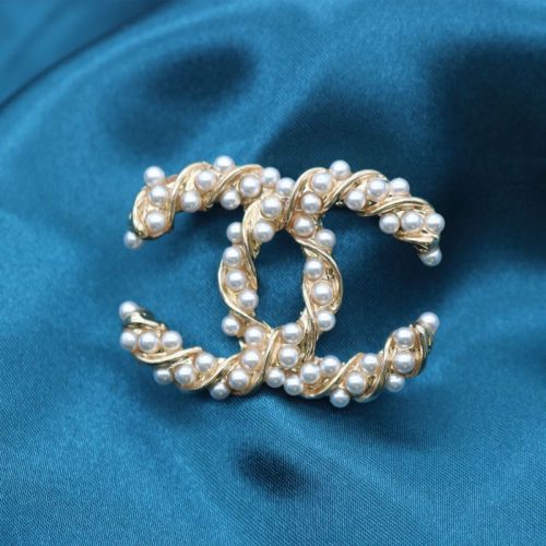 Replica Designer Chanel Women Shell Pearl Double C Brooch