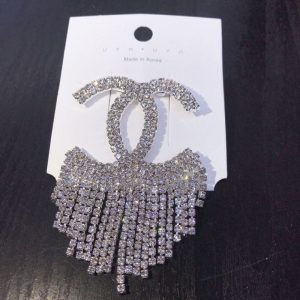Replica Designer Chanel Women Simple Rhinestones Tassel Letters Brooches