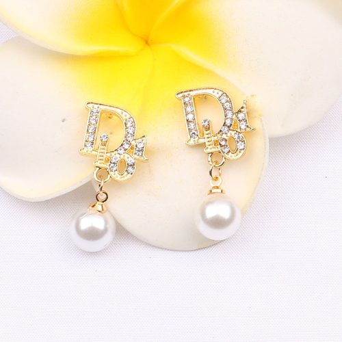 Replica Designer Dior Creative Imitation Pearl Stud Earrings