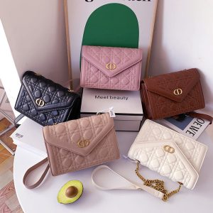 Replica Designer Dior Fashion Embroidered Grid Chain Shoulder Bag