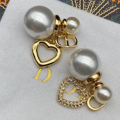 Replica Designer Dior Fashion Imitation Pearl Heart Rhinestone Stud Earrings