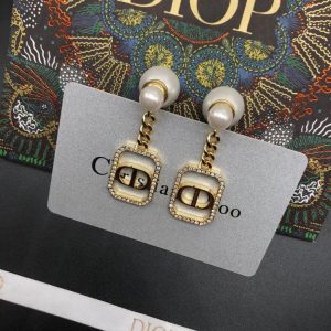 Replica Designer Dior Fashion Imitation Pearl Square Earrings