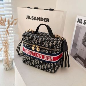 Replica Designer Dior Fashion Large-Capacity Travel Storage Wash Women'S Bag Bucket Makeup Bag