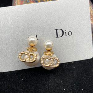 Replica Designer Dior Fashion Rhinestone Letter Imitation Pearl Stud Earrings