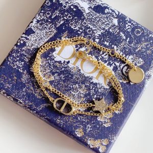 Replica Designer Dior Simple Metal Alphabet Double Bracelet And Necklace
