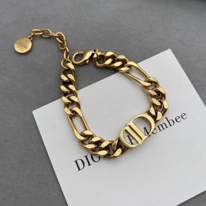Replica Designer Dior Simple Metal Alphabet Thick Chain Bracelet