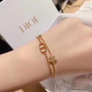 Replica Designer Dior Simple Metal Letter Star Double Rhinestone Bracelet And Necklace