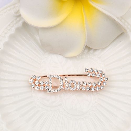 Replica Designer Dior Simple Rhinestone Letter Brooch