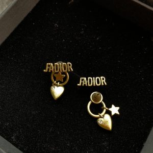 Replica Designer Dior Vintage Heart Metal Stud Earrings