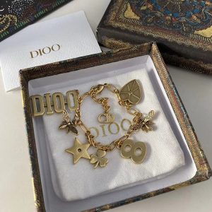 Replica Designer Dior Vintage Metal Star Letter Fringe Bracelet