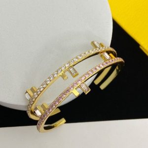 Replica Designer FENDI Light Luxury Bracelet