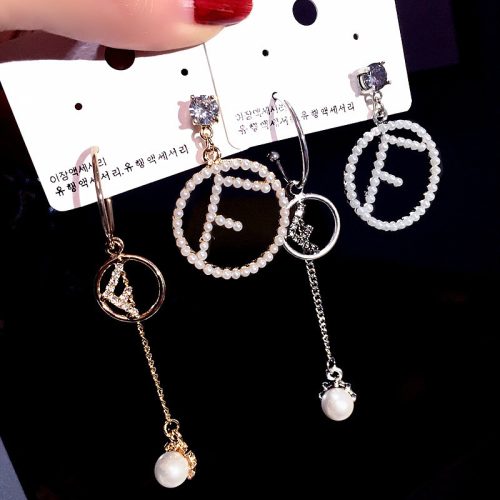Replica Designer FENDI Women Pearl Micro-Set Letter Asymmetric Individual Stud Earrings
