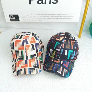 Replica Designer Fendi Contrast Color Baseball Cap Men And Women Outdoor Leisure Curved Brim Sun Hat