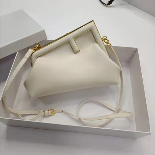 Replica Designer Fendi Fanny Cloud Bag