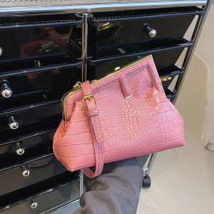 Replica Designer Fendi Messenger Bag