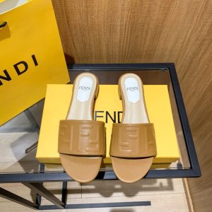 Replica Designer Fendi Women Fashionable Leather Slippers