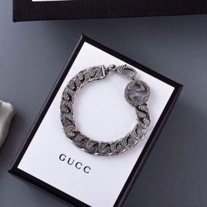 Replica Designer GUCCI Double G Carved Rattan Pattern Retro Letter Bracele
