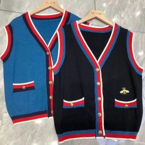 Replica Designer Gucci Bee V-Neck Knitted Cardigan