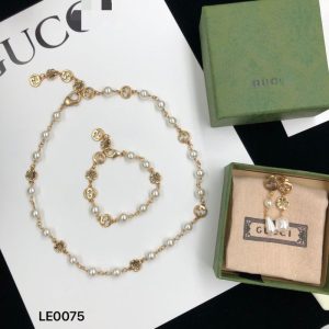 Replica Designer Gucci Double G Carved Hollow Retro Earrings Bracelet Necklace