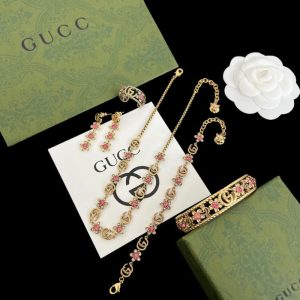 Replica Designer Gucci Double G Letter Retro Necklace Bracelet Earrings Ring