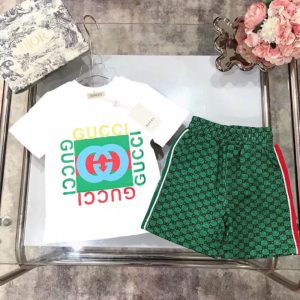 Replica Designer Gucci Kids Boys Girls G Printing Short-Sleeved T-shirts And Green Shorts 2PCS Set