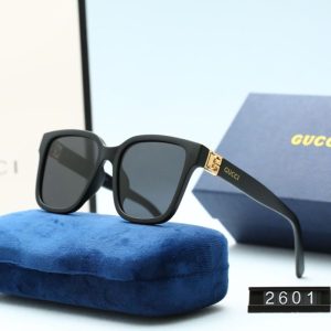 Replica Designer Gucci Large Frame Sunglasses
