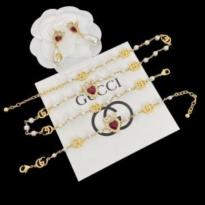 Replica Designer Gucci Retro Pearl Letter Necklace Bracelet Earrings