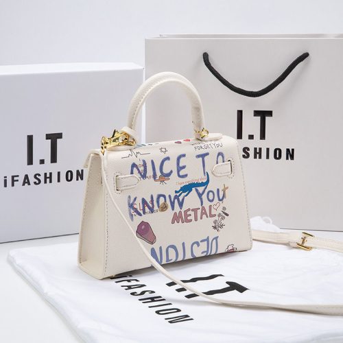 Replica Designer Hermes Cute Graffiti Design Women Crossbody Bag