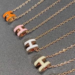 Replica Designer Hermes H Letter Solid Color Enamel Chain Necklace