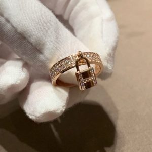 Replica Designer Hermes Lock Pattern Pendant Design Women Ring