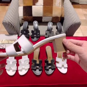Replica Designer Hermes Women Fashion H Letters Thick-Heeled Solid Color Slippers