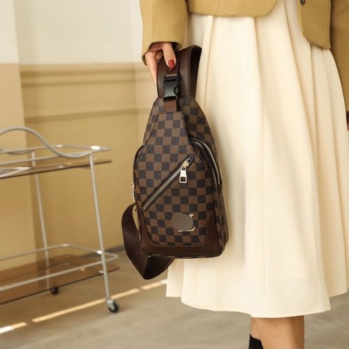 Replica Designer Louis Vuitton Classic Grid Pattern Fashion Men And Women Chest Bag
