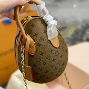 Replica Designer Louis Vuitton Creative Oval Metal Chain Shoulder Bag