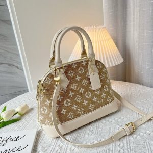 Replica Designer Louis Vuitton Fashionable Large Capacity One Shoulder Shell Bag