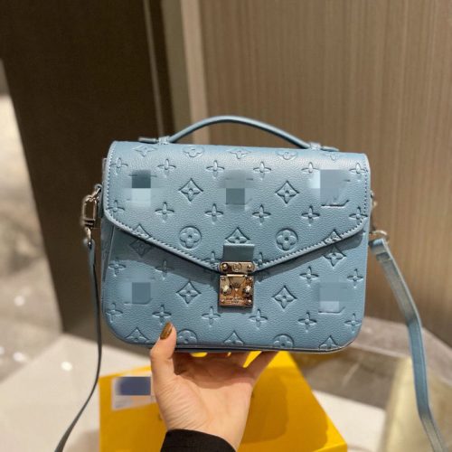 Replica Designer Louis Vuitton Simple Solid Color Embossed Large-Capacity Lock Shoulder Bag