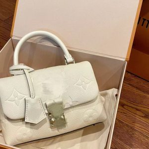 Replica Designer Louis Vuitton Summer Hot Style Women Simple Printing Tassel Messenger Bag