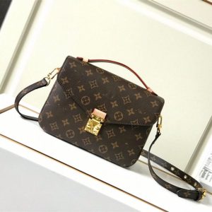 Replica Designer Louis Vuitton Vintage Leather Print Shoulder Bag