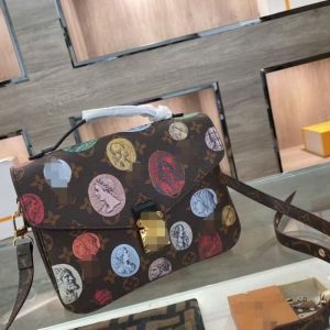 Replica Designer Louis Vuitton Vintage Letter Print One-Shoulder Crossbody Bag